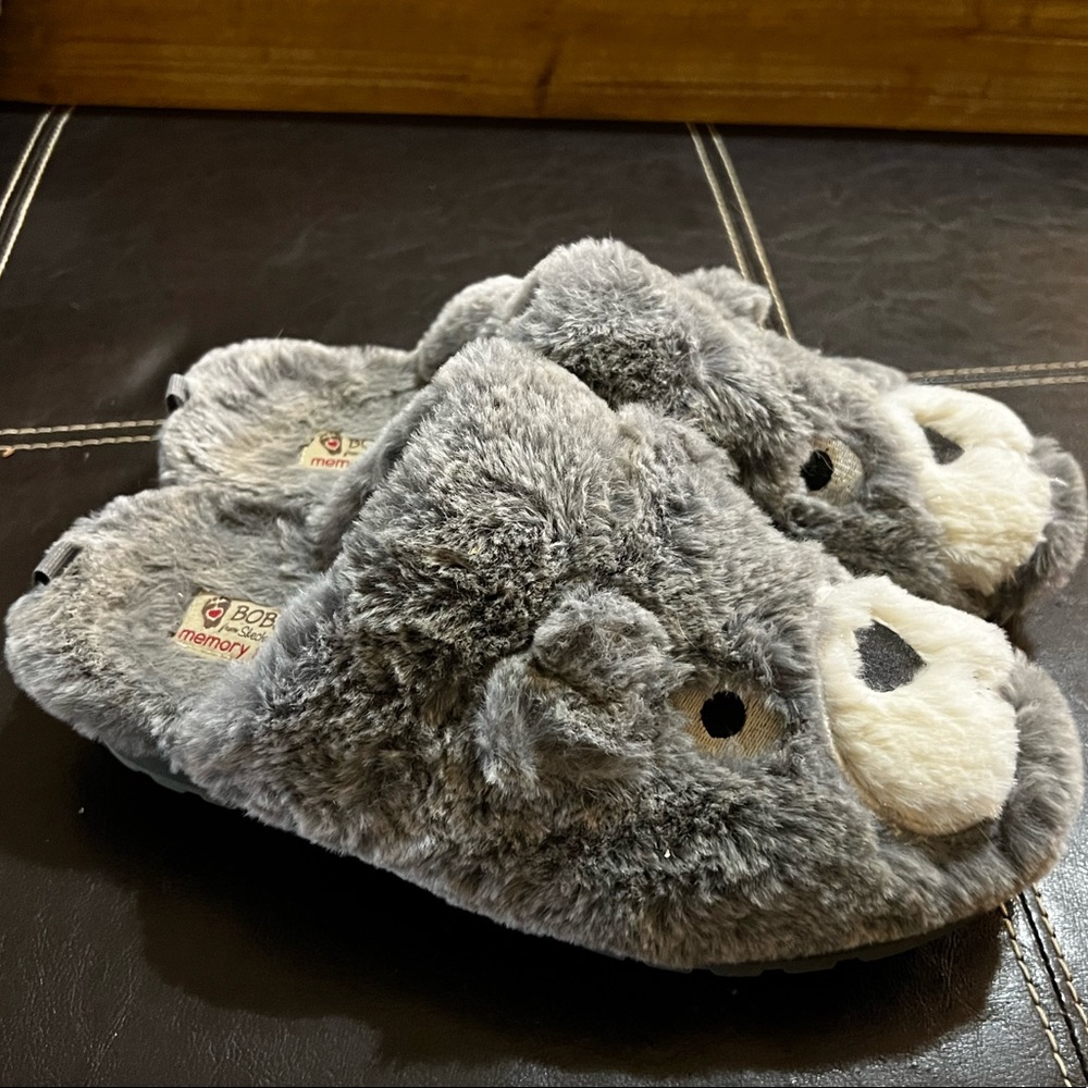 Cute Bobs SKECHERS Memory Foam Dog Bear Animal Fur Clogs Slipper 9.5 - Picture 2 of 7